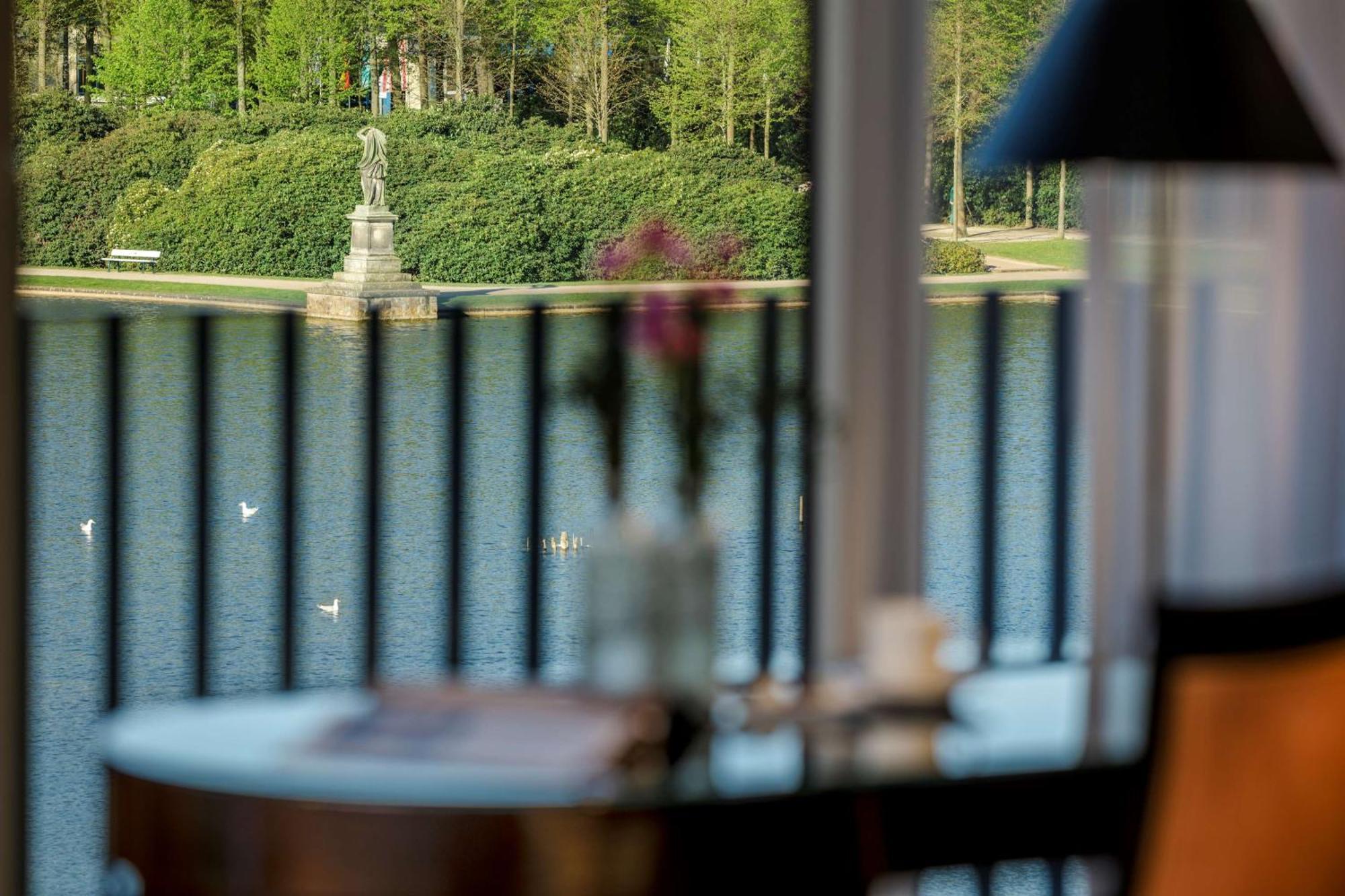 فندق بارك بريمن BRE المظهر الخارجي الصورة View of the lake from the hotel